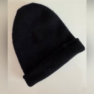 Classic Black Cashmere Beanie